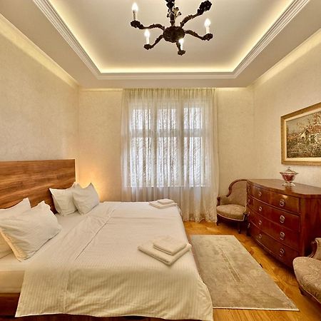 Djuras Residence In The Center Of เบลเกรด ภายนอก รูปภาพ