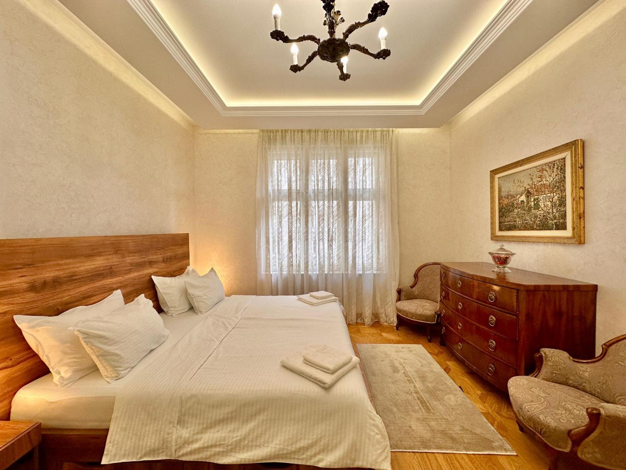 Djuras Residence In The Center Of เบลเกรด ภายนอก รูปภาพ