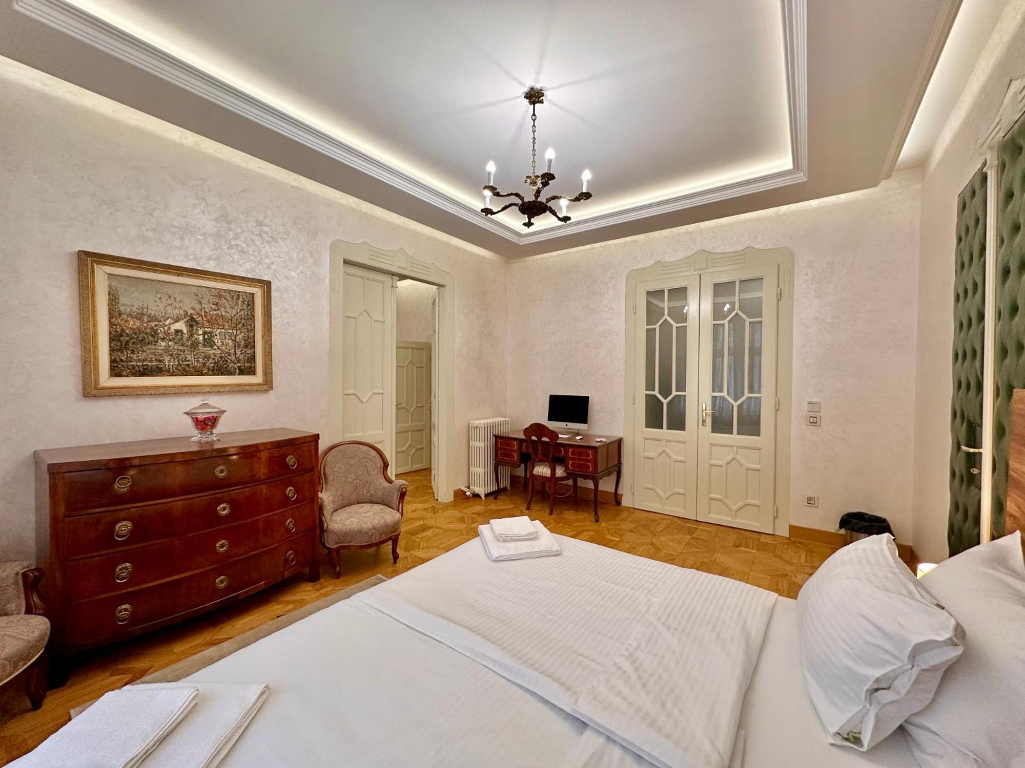 Djuras Residence In The Center Of เบลเกรด ภายนอก รูปภาพ